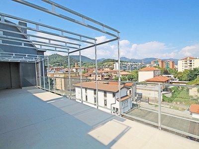 Attico in Vendita a Bergamo, zona Redona, 765'000€, 257 m²
