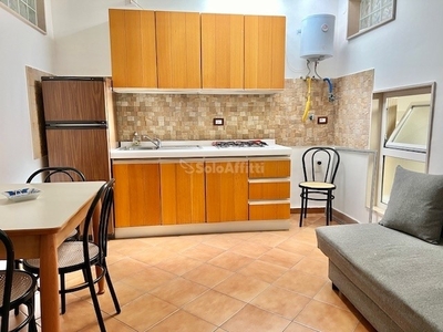 Bilocale in Affitto a Bari, zona LibertÃ, 500€, 50 m², arredato