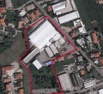 capannone in Vendita ad Veniano - 786000 Euro