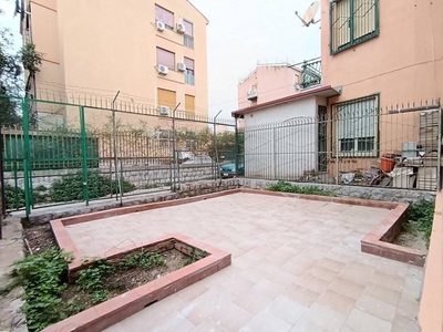 Casa Indipendente in Affitto a Palermo, zona Zisa, 750€, 180 m²