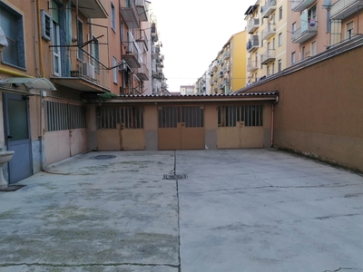 Garage / Posto auto in Via da Noceto 5 in zona Viale Dante a Piacenza