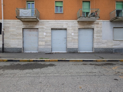 Immobile commerciale in Vendita a Torino, zona Sassi, 180'000€, 150 m²