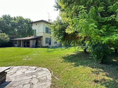 Villa in ottime condizioni in zona Besurica a Piacenza