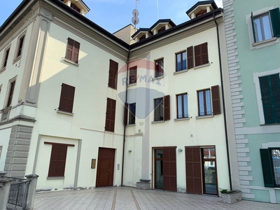 Ufficio in Vendita a Varese, zona Centro, 59'000€, 50 m²