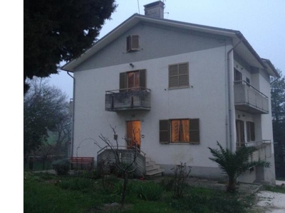 Casa indipendente in vendita a Serra de' Conti