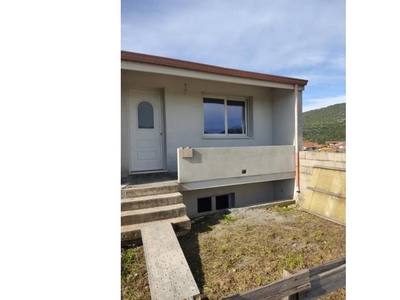Casa indipendente in vendita a Narbolia, Via Re Ugone