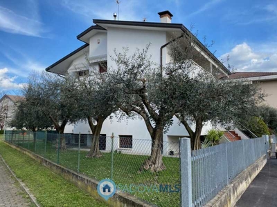 Villa Bifamiliare in Vendita ad Battaglia Terme - 255000 Euro