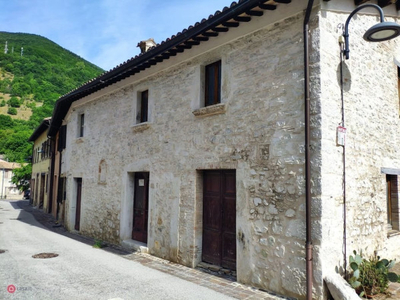 Villa nuova a Serravalle di Chienti - Villa ristrutturata Serravalle di Chienti