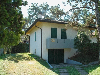 Casa a Lignano Pineta con giardino privato