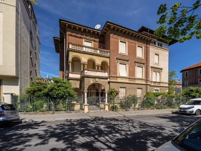 Appartamento con terrazzo, Torino gran madre - crimea