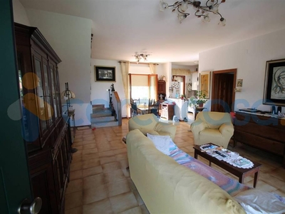 Appartamento Quadrilocale in vendita a Ascoli Piceno