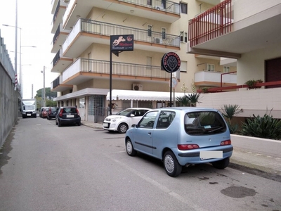 Garage in vendita a Putignano via Conversano, 80