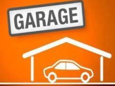 Garage in vendita ad Appiano Gentile via Salvo d'Acquisto, 24