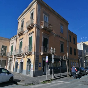 Palazzo o stabile di 800 mq in vendita - Milazzo