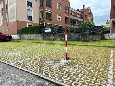 Posto Auto in vendita a Padova via Monsignor Giovanni Fortin