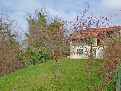 Rustico indipendente con giardino e vista panoramica