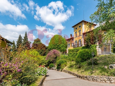 Villa di 655 mq in vendita - Bergamo
