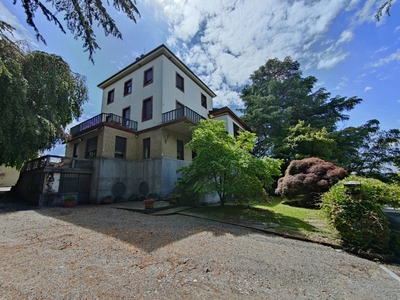 Villa di 826 mq in vendita - Cossato