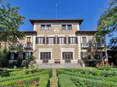 Villa Liberty con parco a Cuneo