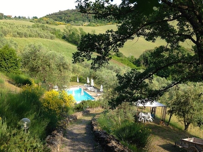 Agriturismo Le Capanne: agriturismo biologico immerso nella natura delle colline toscane-apt. Maria