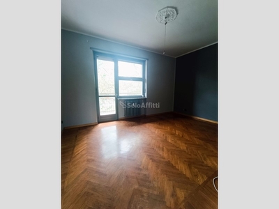 Appartamento in Affitto a Torino, zona Mirafiori, 510€, 75 m²