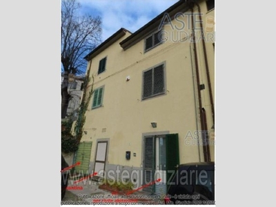 Appartamento in Vendita a Pisa, 101'400€, 90 m², con Box