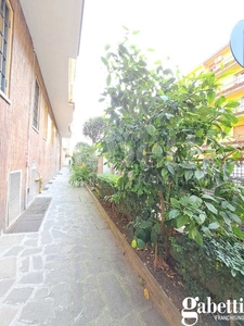 Appartamento in Via Gigli Beniamino, Bologna (BO)