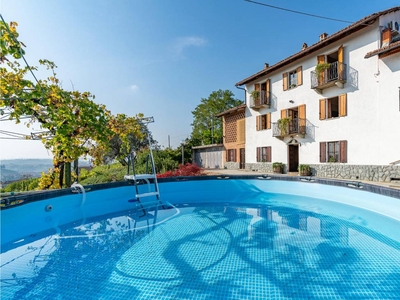 Bella casa con terrazza, giardino e piscina + vista panoramica
