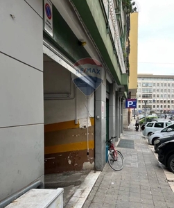 Box / Garage / Posto Auto di 1 vani /185 mq a Bari - Libertà (zona Libertà)