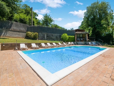 Casa a Fonni con piscina condivisa