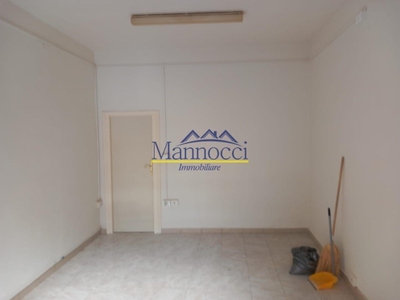 Immobile commerciale in Affitto a Pisa, zona Riglione Oratoio, 450€, 28 m²