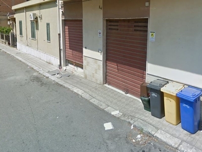 Immobile commerciale in Affitto a Reggio Calabria, zona Sbarre Centrali, 500€, 50 m²