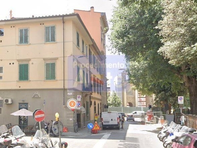 Negozio in Vendita a Firenze, zona Libertà, 121'875€, 47 m²