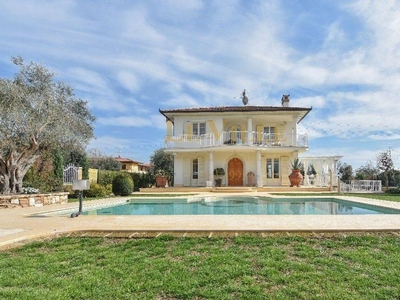 Prestigiosa villa in affitto via vaiana, Pietrasanta, Lucca, Toscana