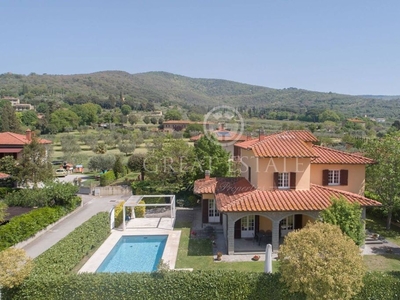 Prestigiosa villa in vendita Cortona, Italia