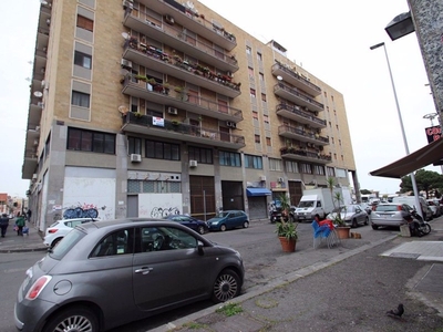 Quadrilocale in Vendita a Catania, 148'000€, 115 m²