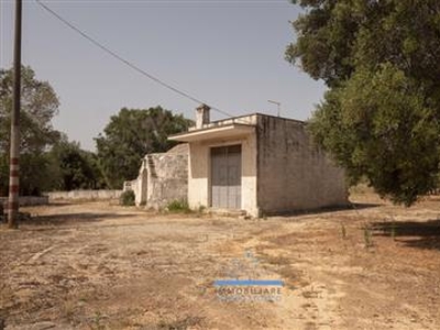 Trulli e lamie a Ostuni