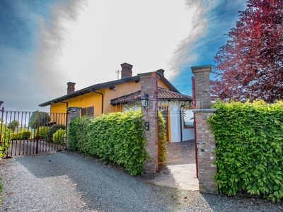 Vendita Villa Via Garibaldi, 42, Montaldo Scarampi