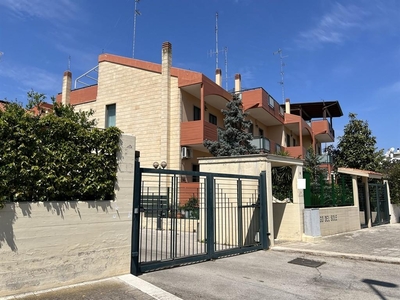 Villa a schiera 6 vani 200mq