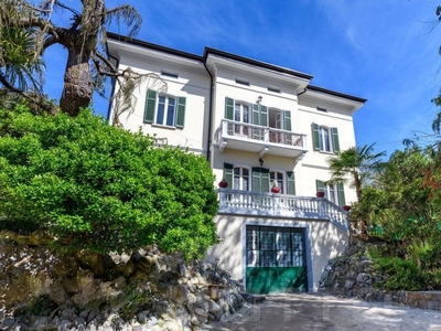 Villa di 481 mq in vendita Via Armando Diaz, Castelletto sopra Ticino, Piemonte