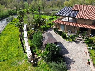 Villa in vendita a Altavilla Irpina