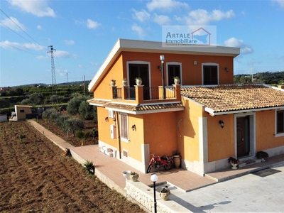 Villa in vendita Siracusa