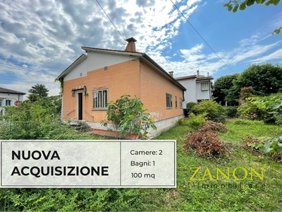 Casa indipendente da ristrutturare a Romans d'Isonzo