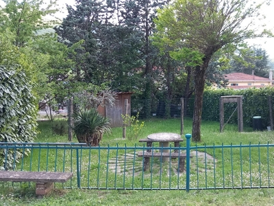 Villa con giardino in via arno, Bibbiena