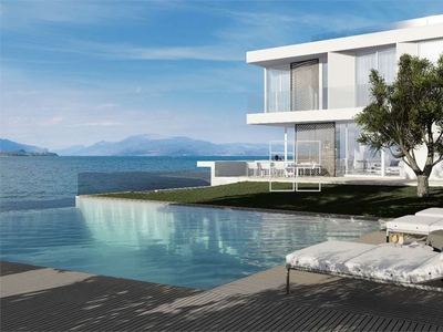 Villa in vendita a Desenzano del Garda - Zona: centri: Desenzano del Garda