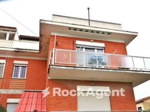 appartamento in vendita a Tor san lorenzo lido