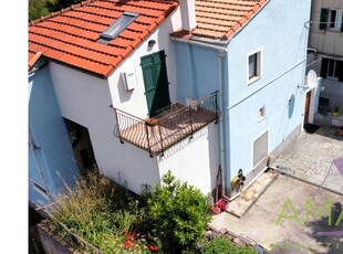 Appartamento in vendita a Vado Ligure