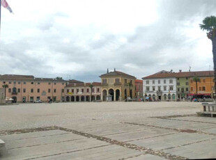 azienda commerciale in vendita a Palmanova