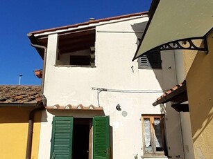 Casa indipendente in vendita a Lastra A Signa