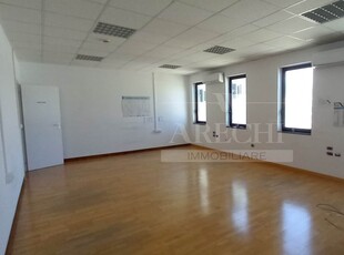 Ufficio / Studio in affitto a Salerno